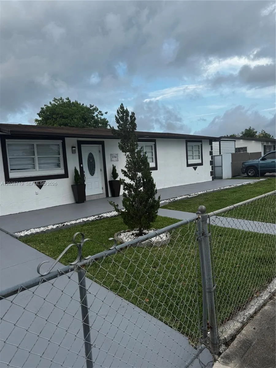 11741 SW 182nd Ter, Miami FL 33177