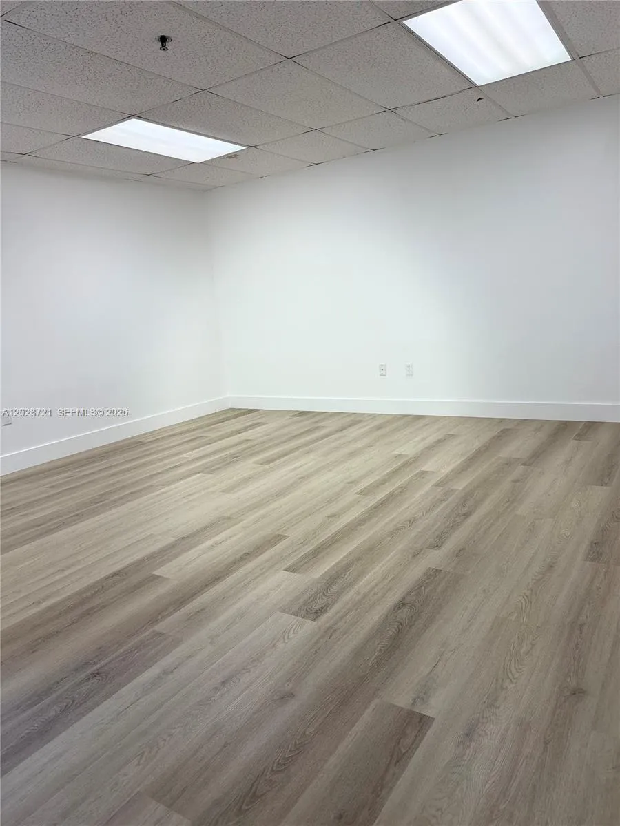 6010 NW 99th Ave # 112, Doral FL 33178