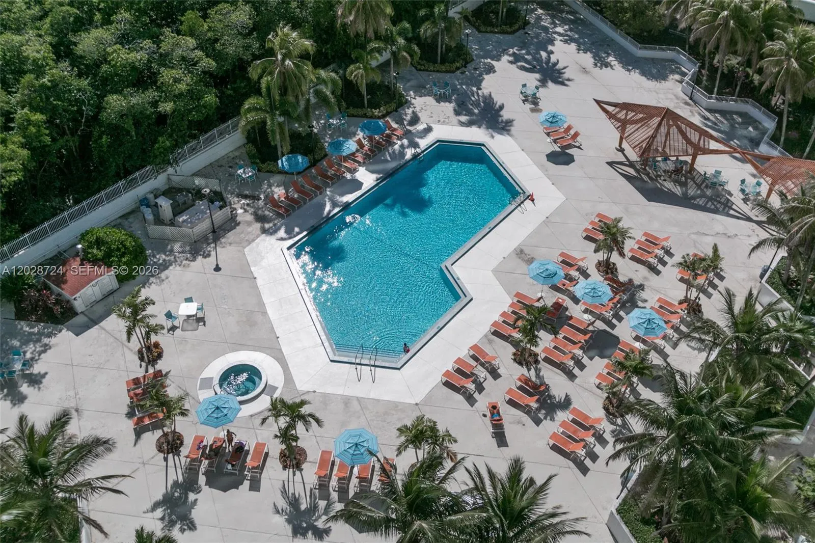 100 Bayview Dr # 1102, Sunny Isles Beach FL 33160