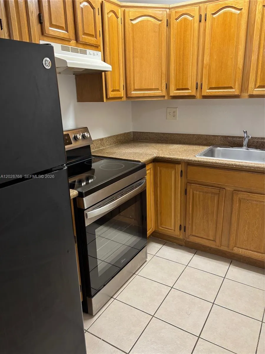 6780 SW 44th St # 15, Miami FL 33155