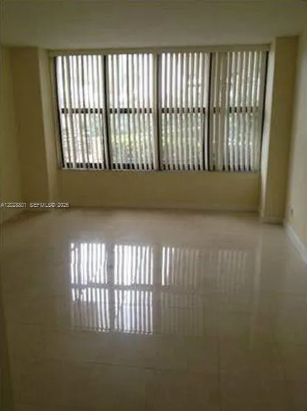 2500 Parkview Dr # 307, Hallandale Beach FL 33009
