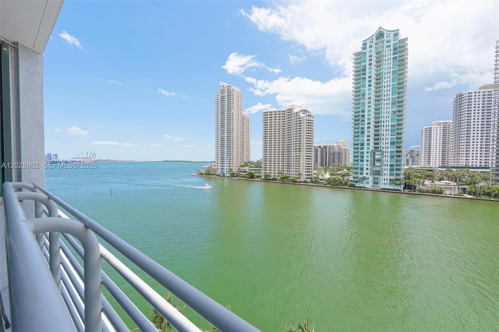 325 S Biscayne Blvd # 821, Miami FL 33131