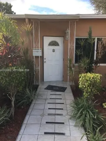 6134 SW 22nd St, Miami FL 33155
