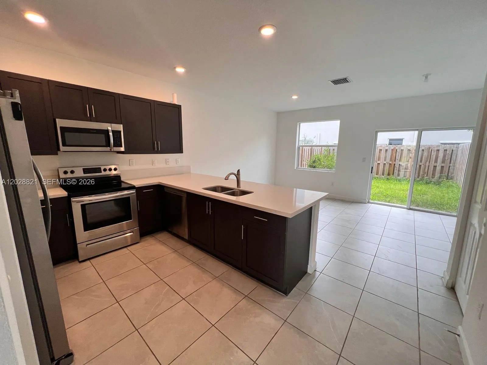 1030 SE 26th Ter, Homestead FL 33035