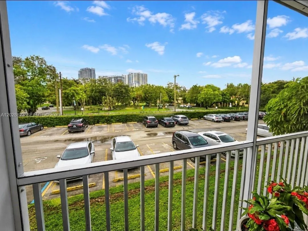 16851 NE 23rd Ave # B214, North Miami Beach FL 33160