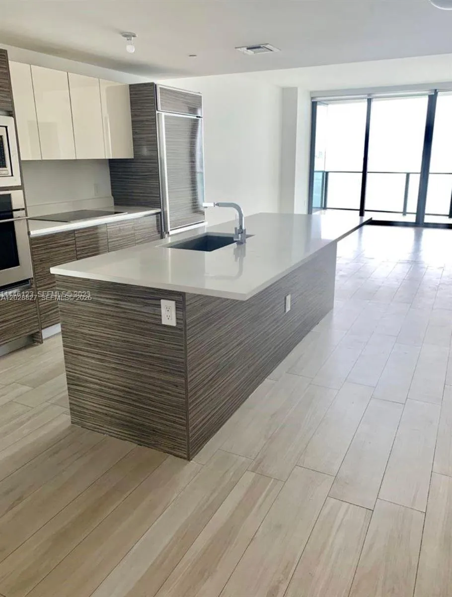 460 NE 28th St # 1406, Miami FL 33137