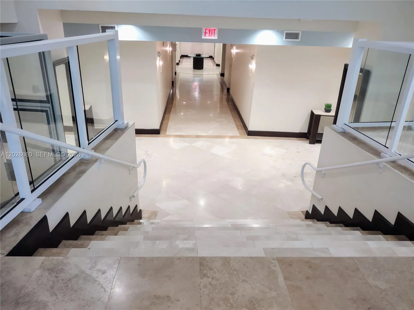 7600 Collins Ave # 417, Miami Beach FL 33141