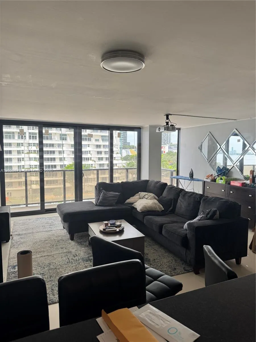 600 NE 36th St # 603, Miami FL 33137
