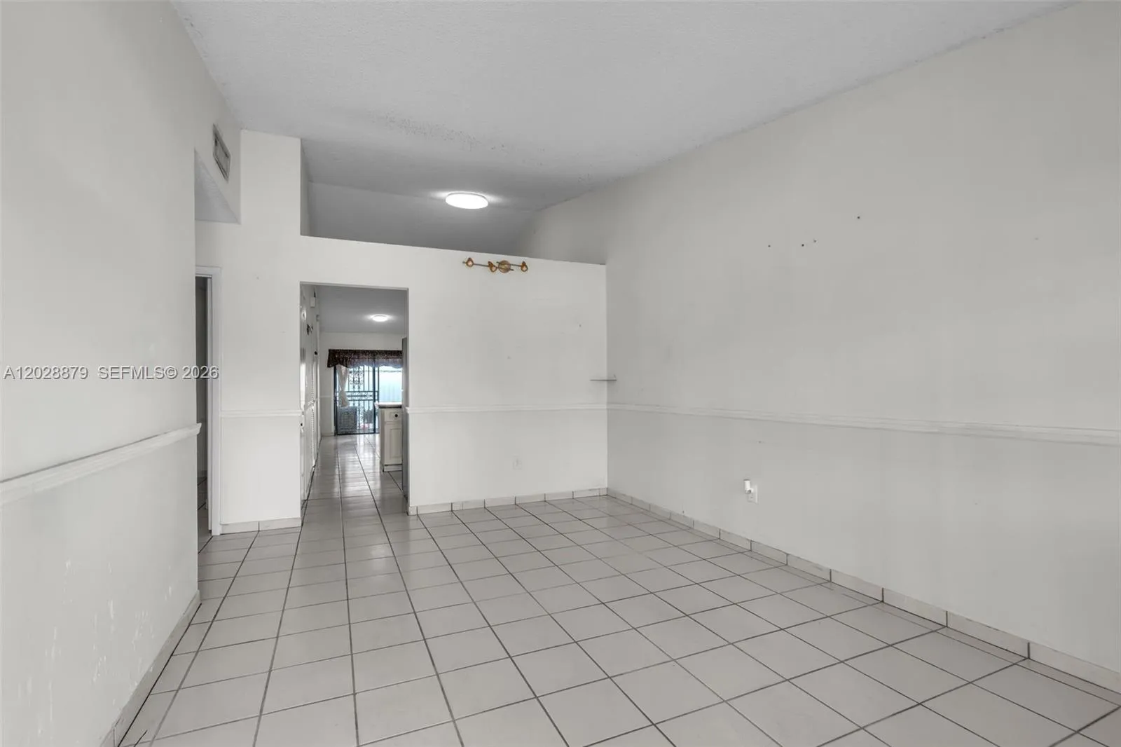 8805 NW 114th Ter, Hialeah Gardens FL 33018