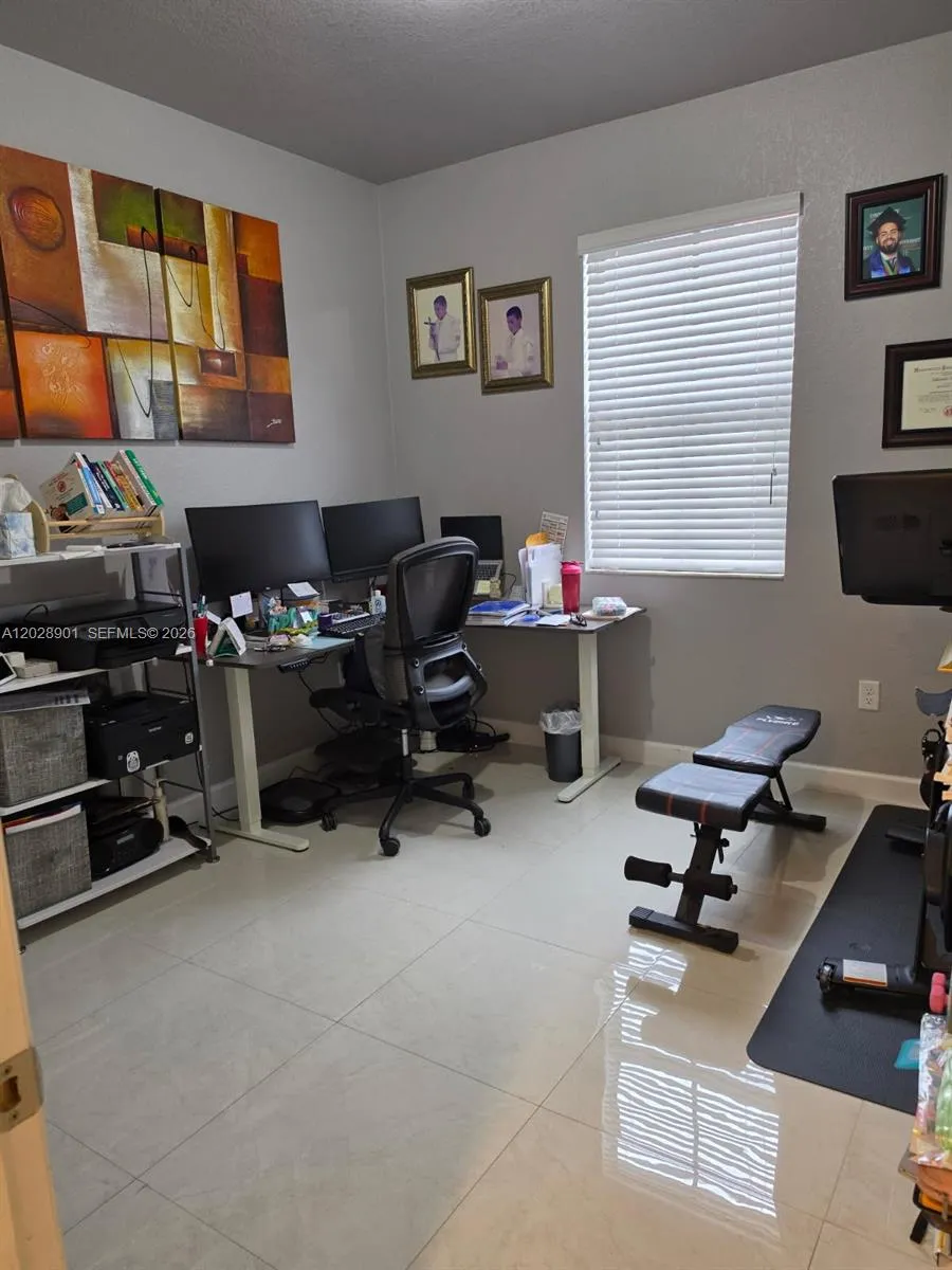 3442 W 104th Ter, Hialeah FL 33018