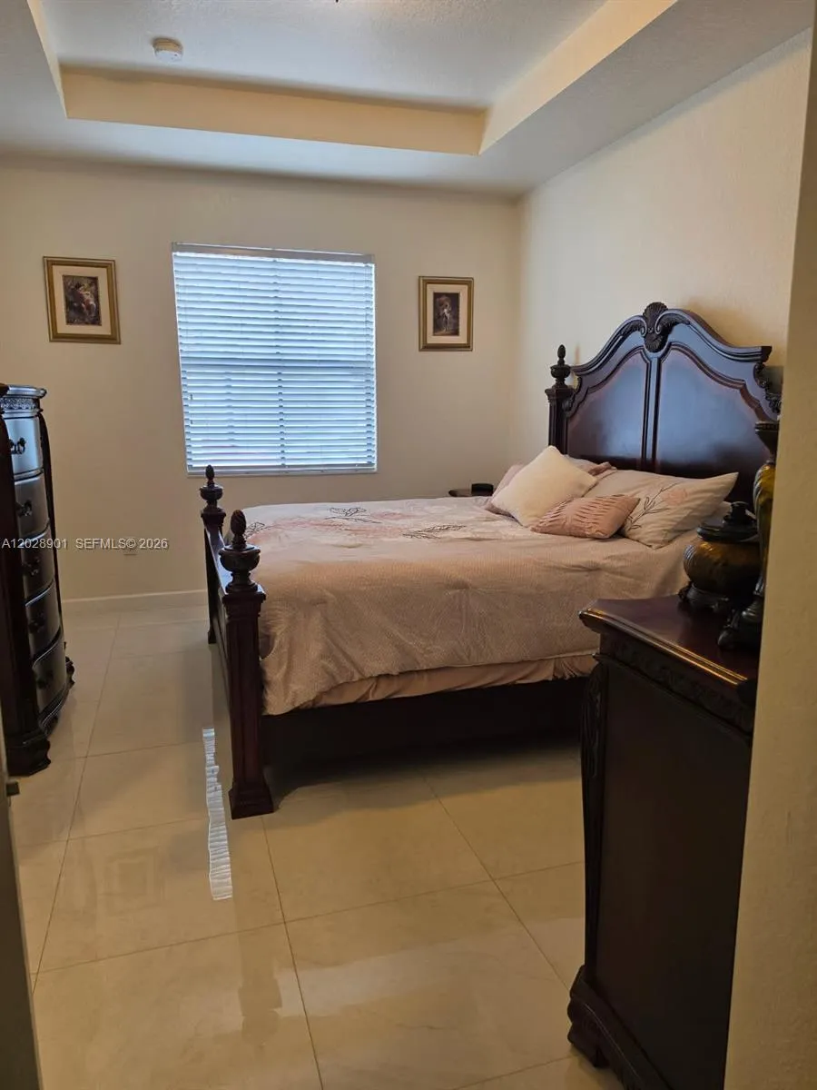 3442 W 104th Ter, Hialeah FL 33018