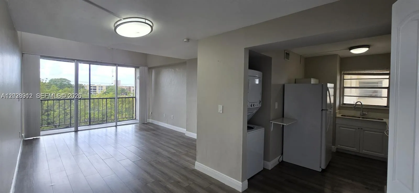 8870 Fontainebleau Blvd # 502, Miami FL 33172