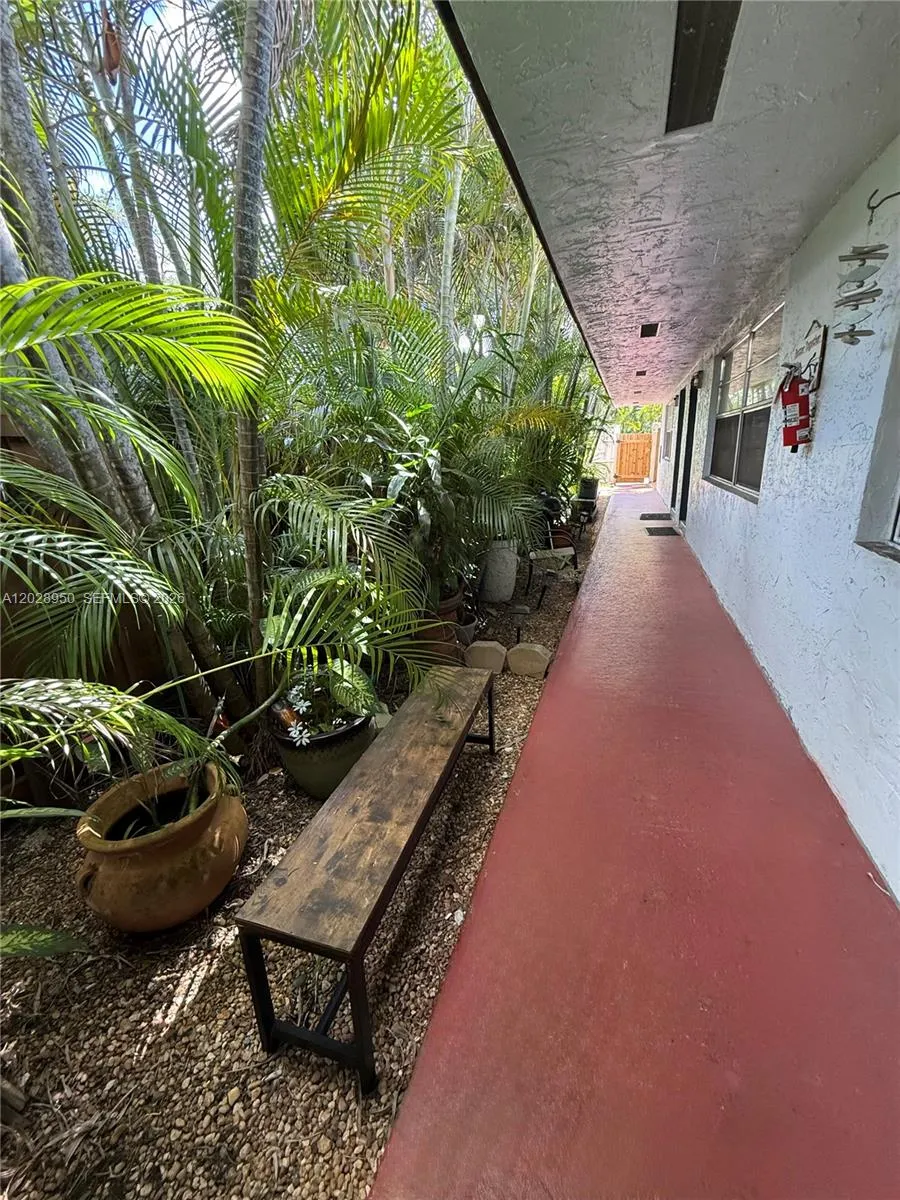 717 SW 13th Ave # 2, Fort Lauderdale FL 33312