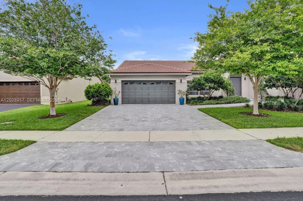 13331 NW 11th Ln, Sunrise FL 33323