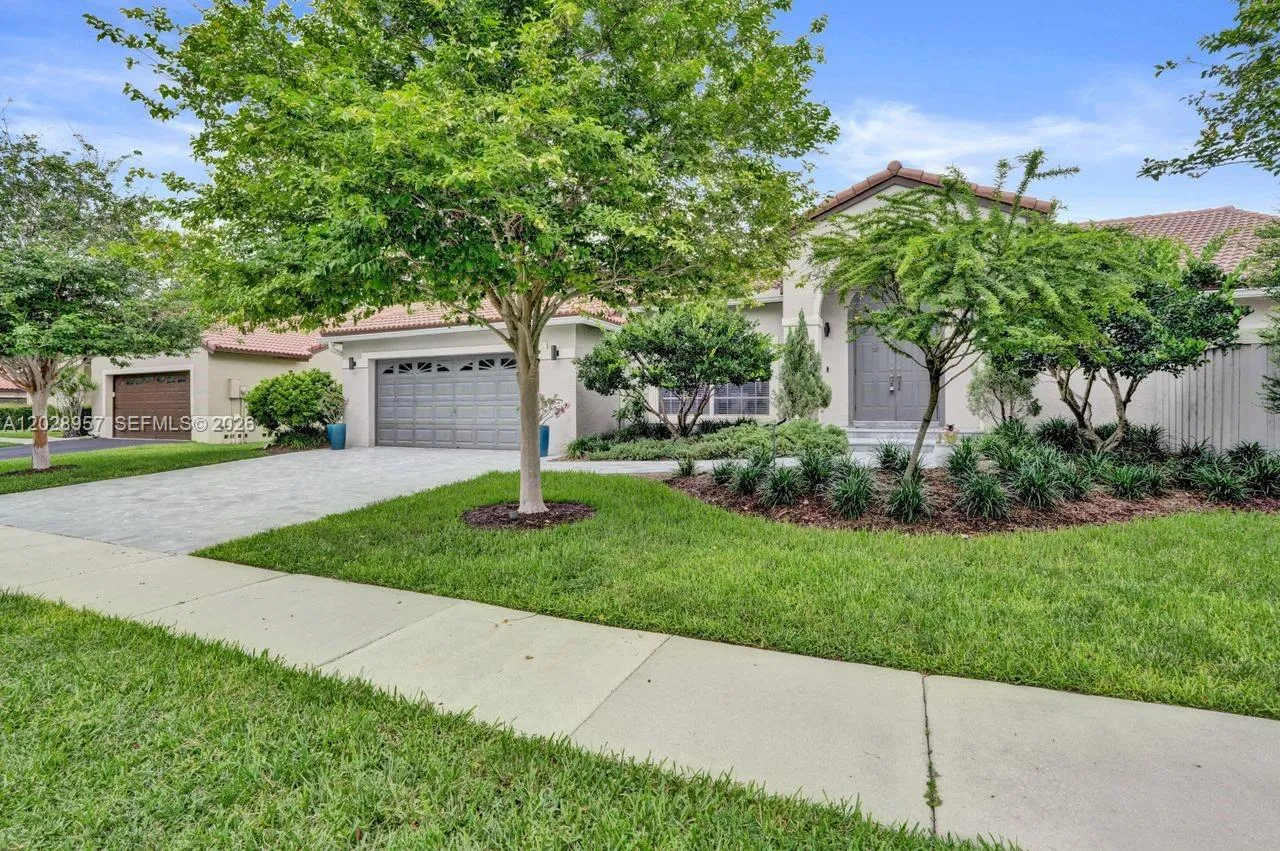13331 NW 11th Ln, Sunrise FL 33323