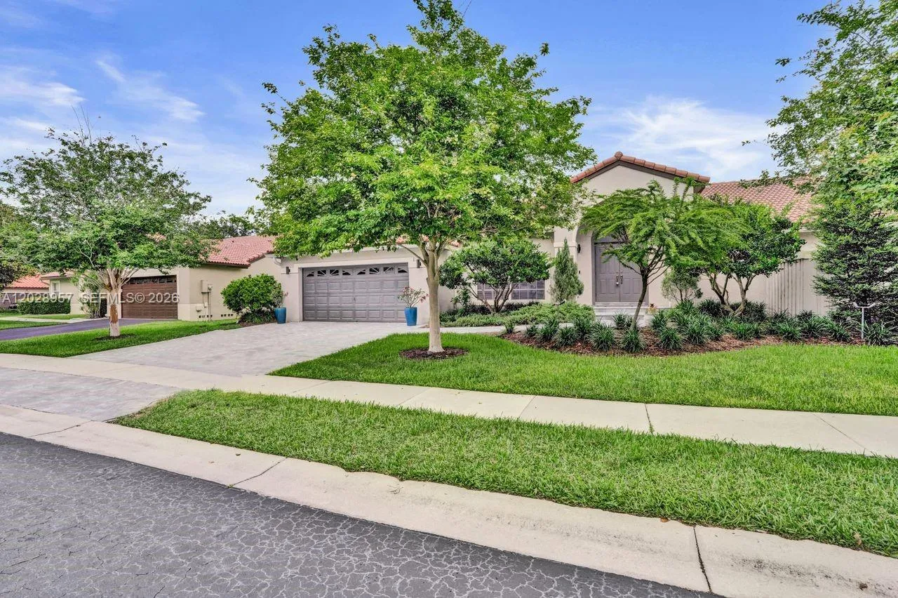 13331 NW 11th Ln, Sunrise FL 33323