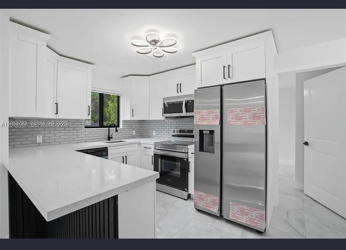 1411 NW 40th St # 1, Miami FL 33142