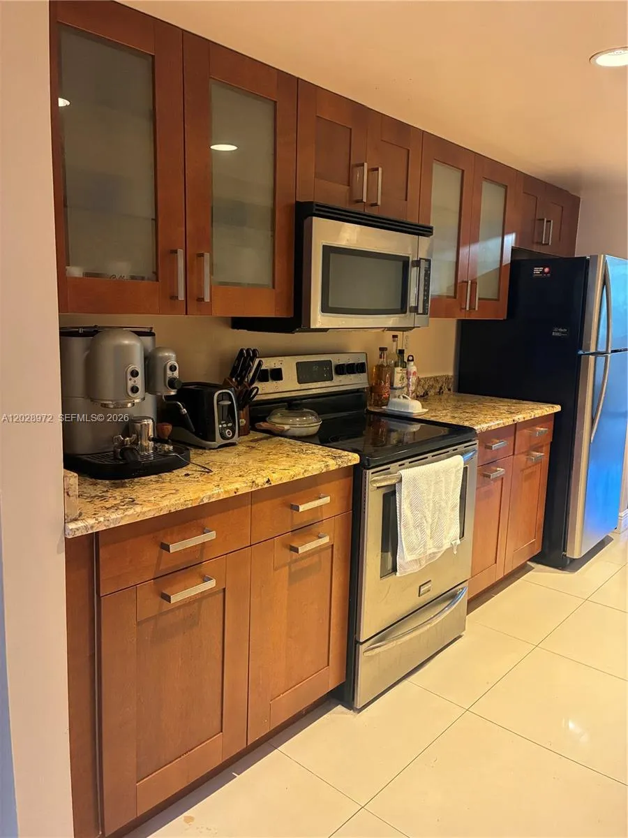 7451 NW 16th St # 403, Plantation FL 33313