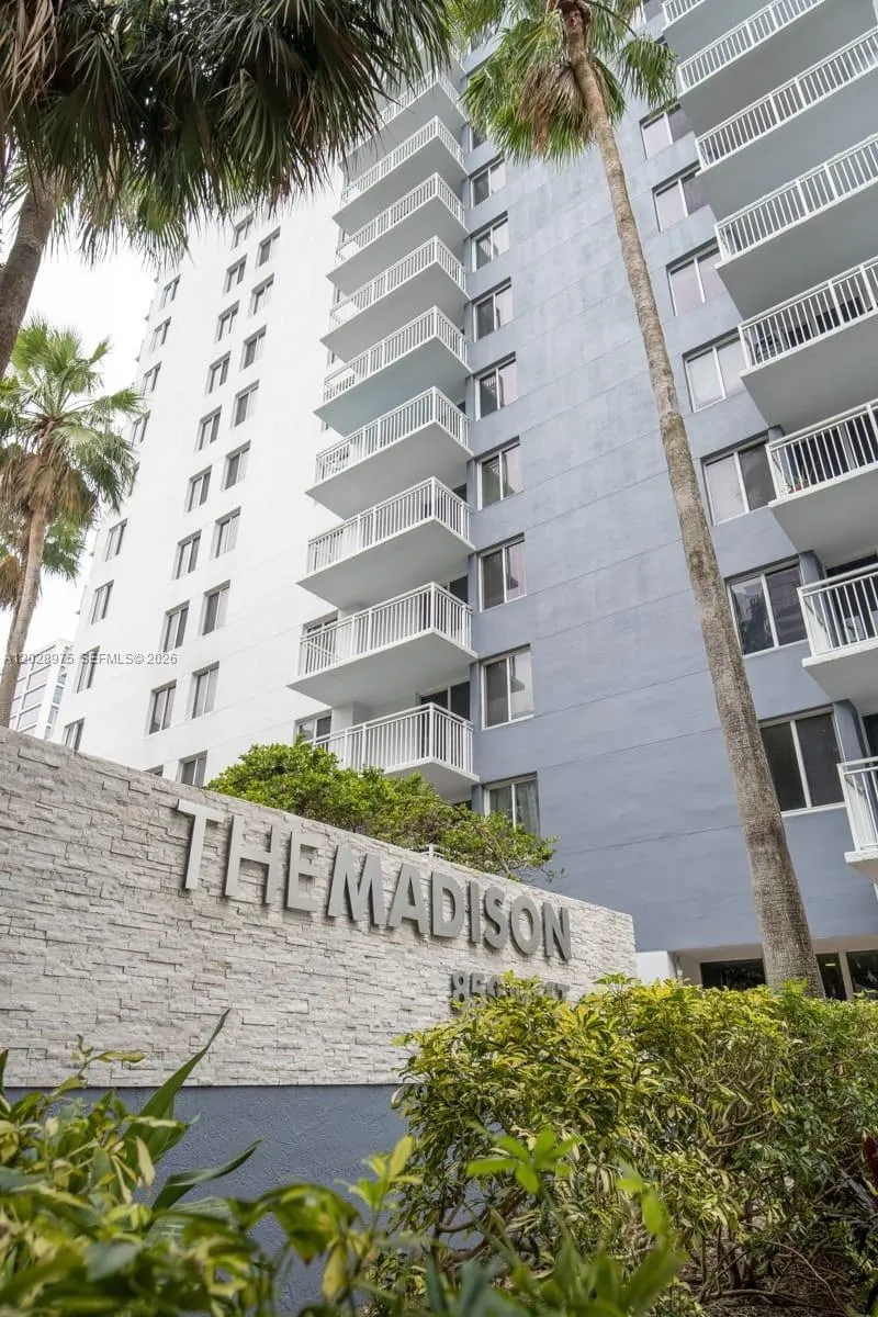 800 N Miami Ave # 906, Miami FL 33136