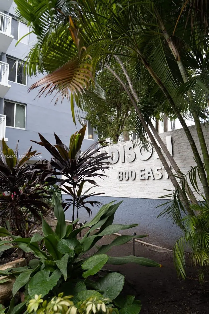 800 N Miami Ave # 906, Miami FL 33136