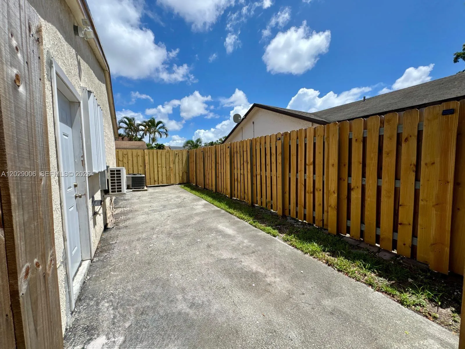 8671 NW 3rd St # 2, Pembroke Pines FL 33024