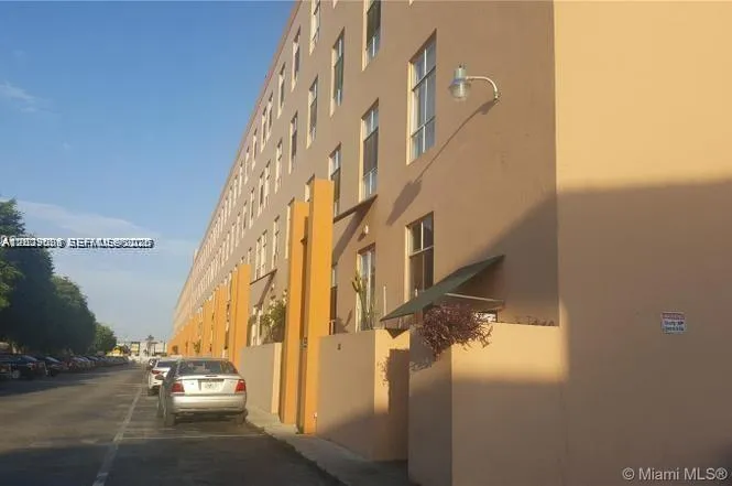 7420 W 20th Ave # 151, Hialeah FL 33016