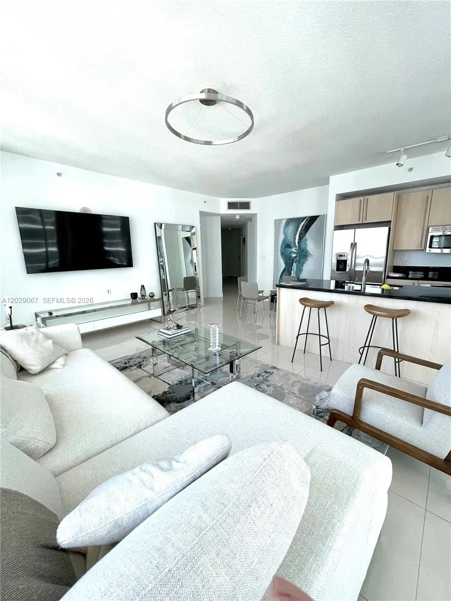 79 SW 12th St, Miami FL 33130