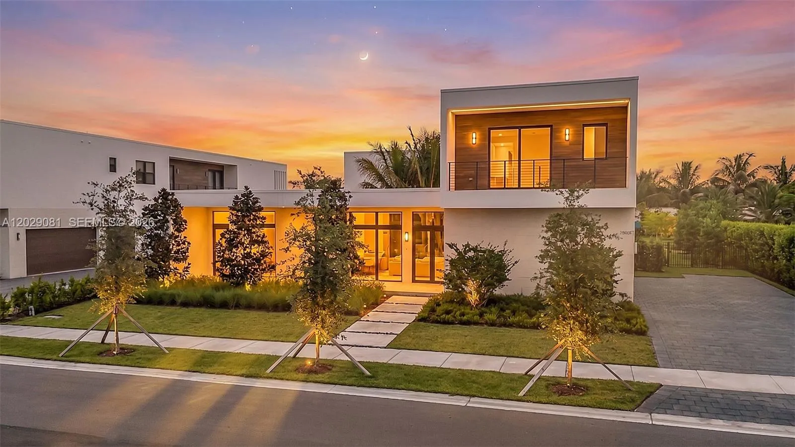 16689 N Botaniko Dr N, Weston FL 33326