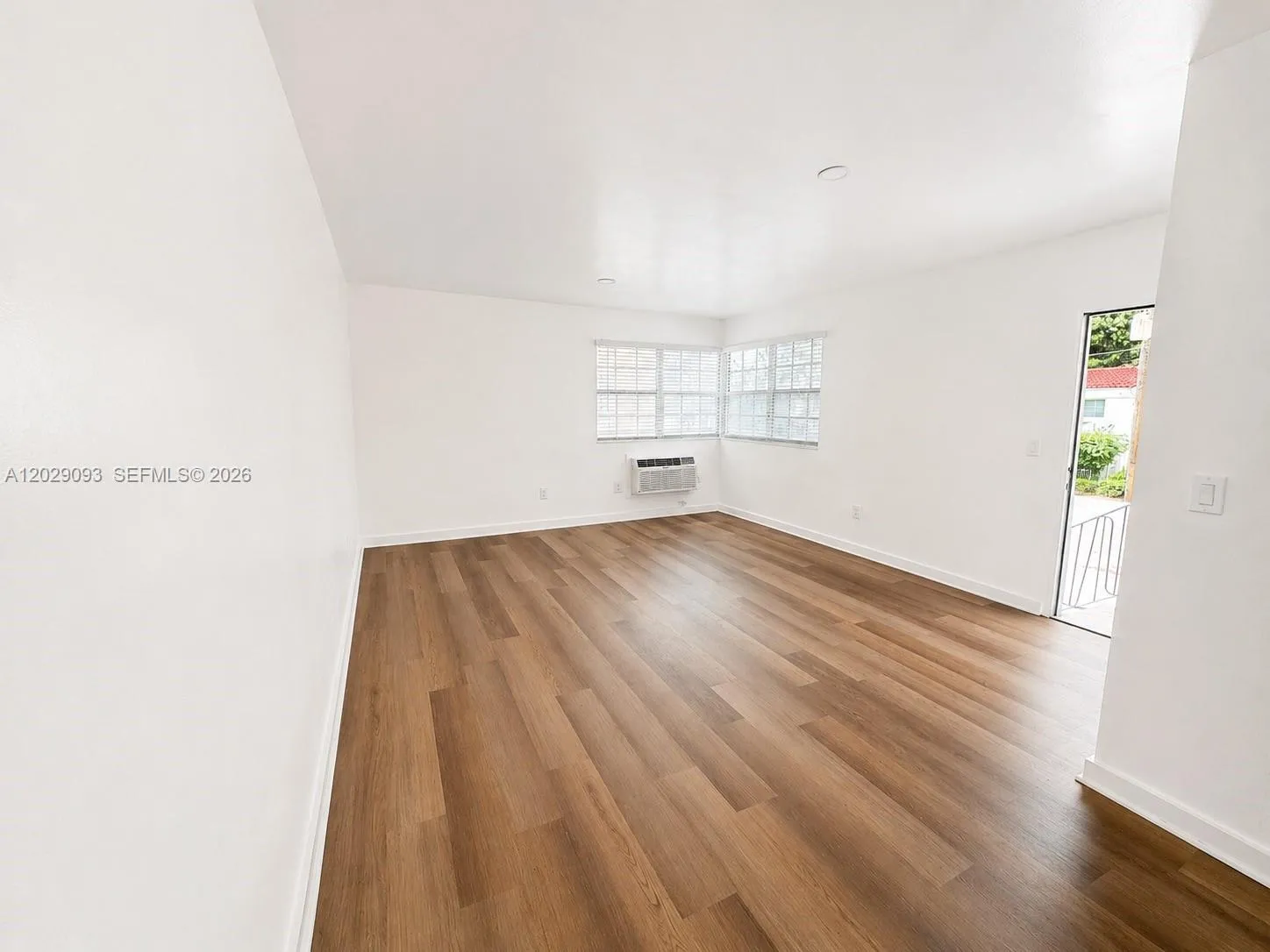 500 13th St # 15, Miami Beach FL 33139