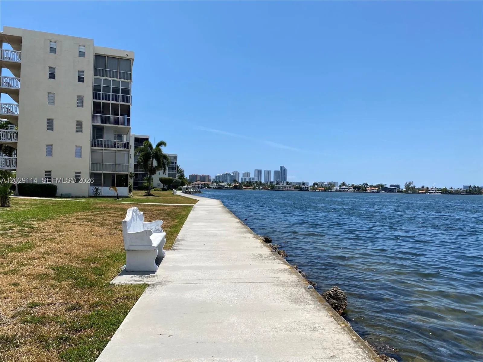 2920 Point East Dr # N611, Aventura FL 33160