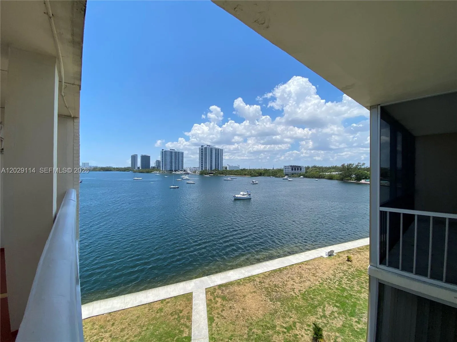 2920 Point East Dr # N611, Aventura FL 33160