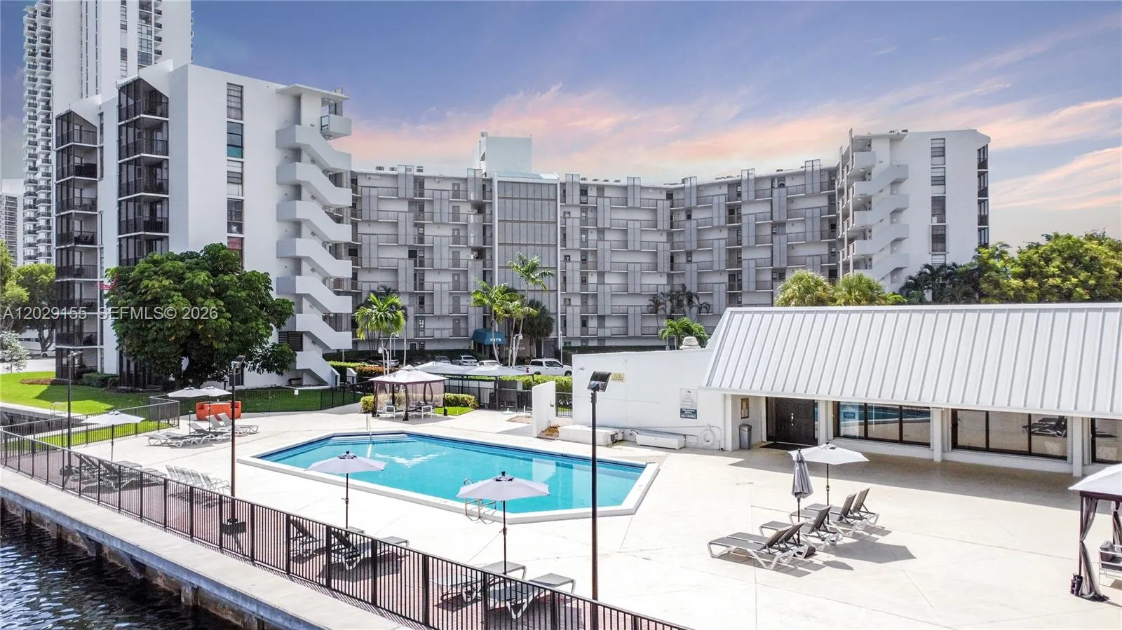 3475 N Country Club Dr # 503, Aventura FL 33180