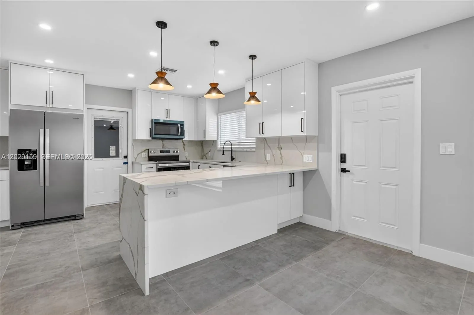 1320 SE 10th St, Deerfield Beach FL 33441