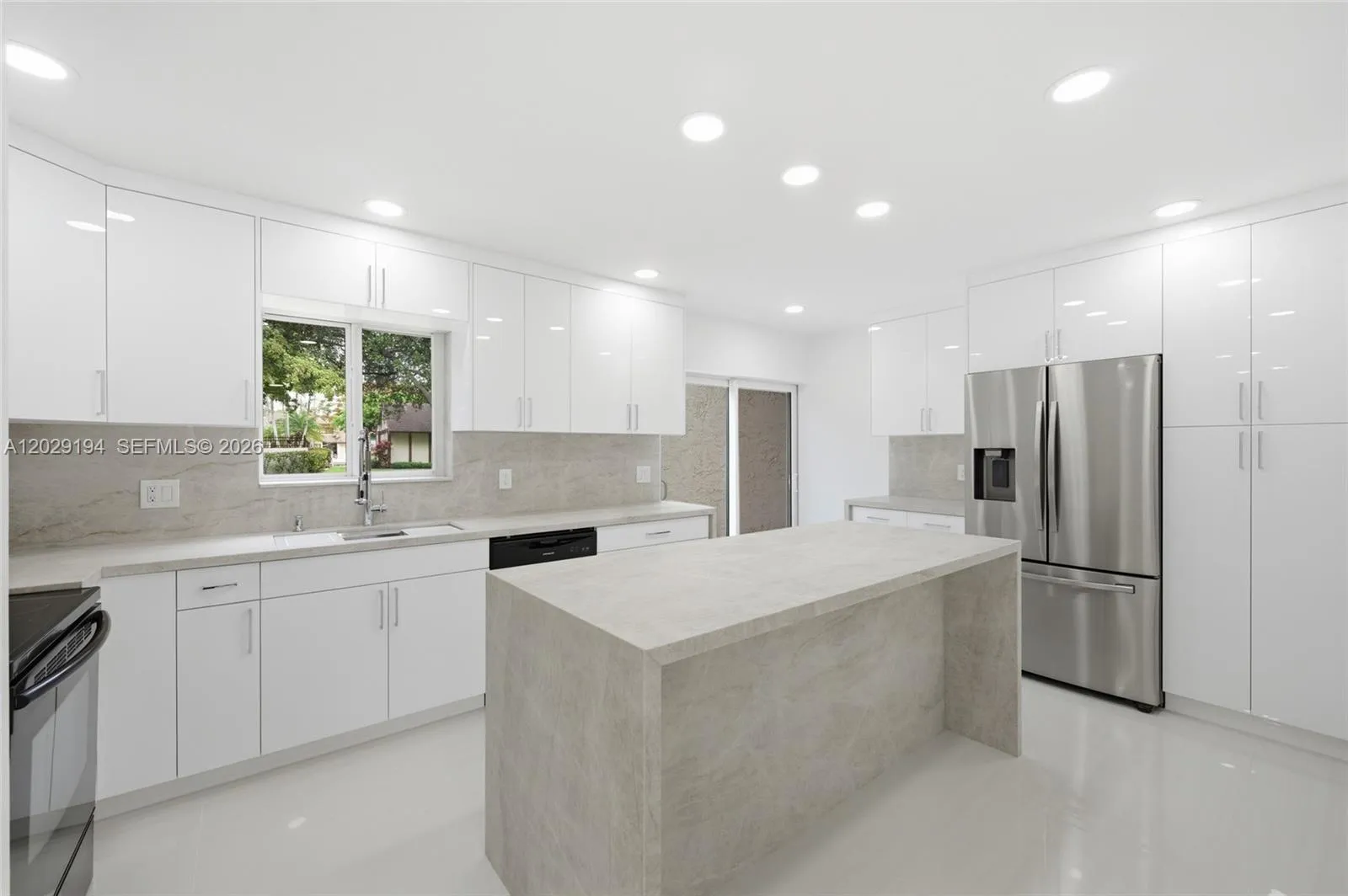 22384 Thousand Pines Ln, Boca Raton FL 33428