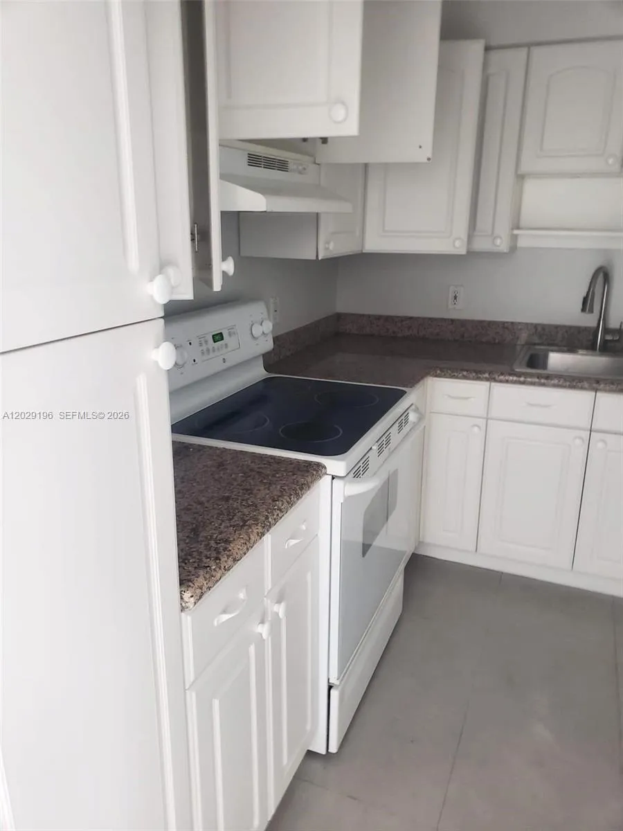 5161 Collins Ave # 1709, Miami Beach FL 33140