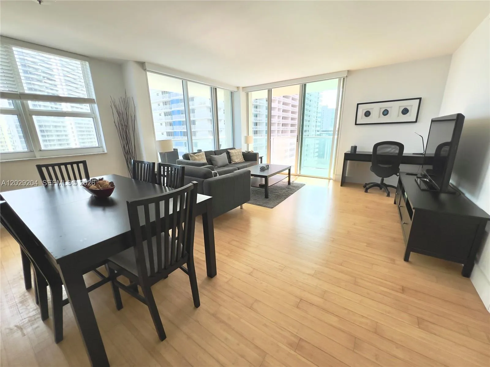 1155 Brickell Bay Dr # 2701, Miami FL 33131