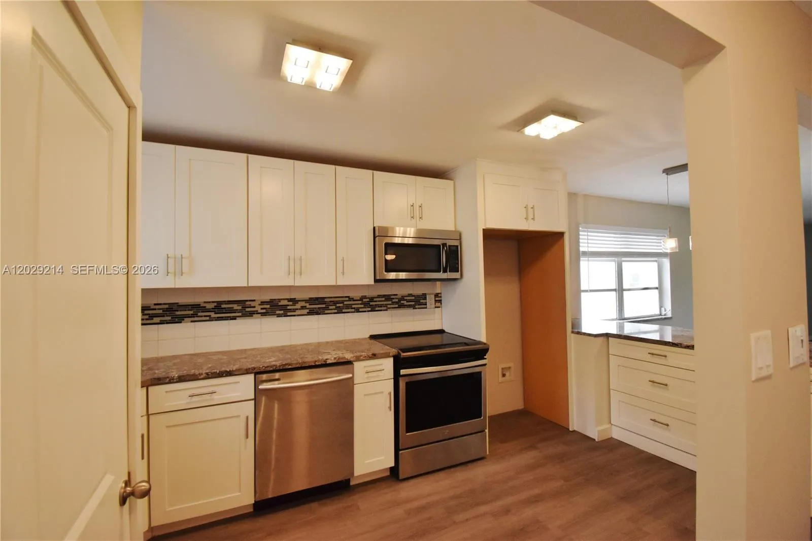 6080 NW 44th St # 201, Lauderhill FL 33319