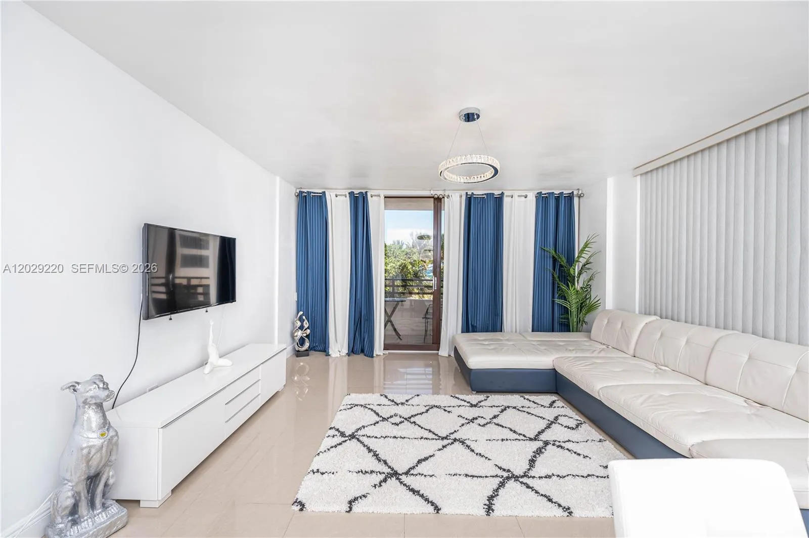 3505 S Ocean Dr # 221, Hollywood FL 33019
