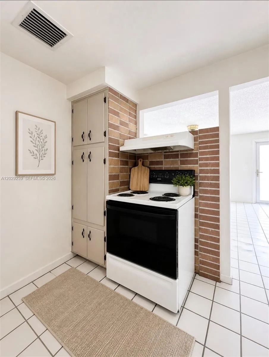 2040 NW 29th Ter # 2040, Fort Lauderdale FL 33311