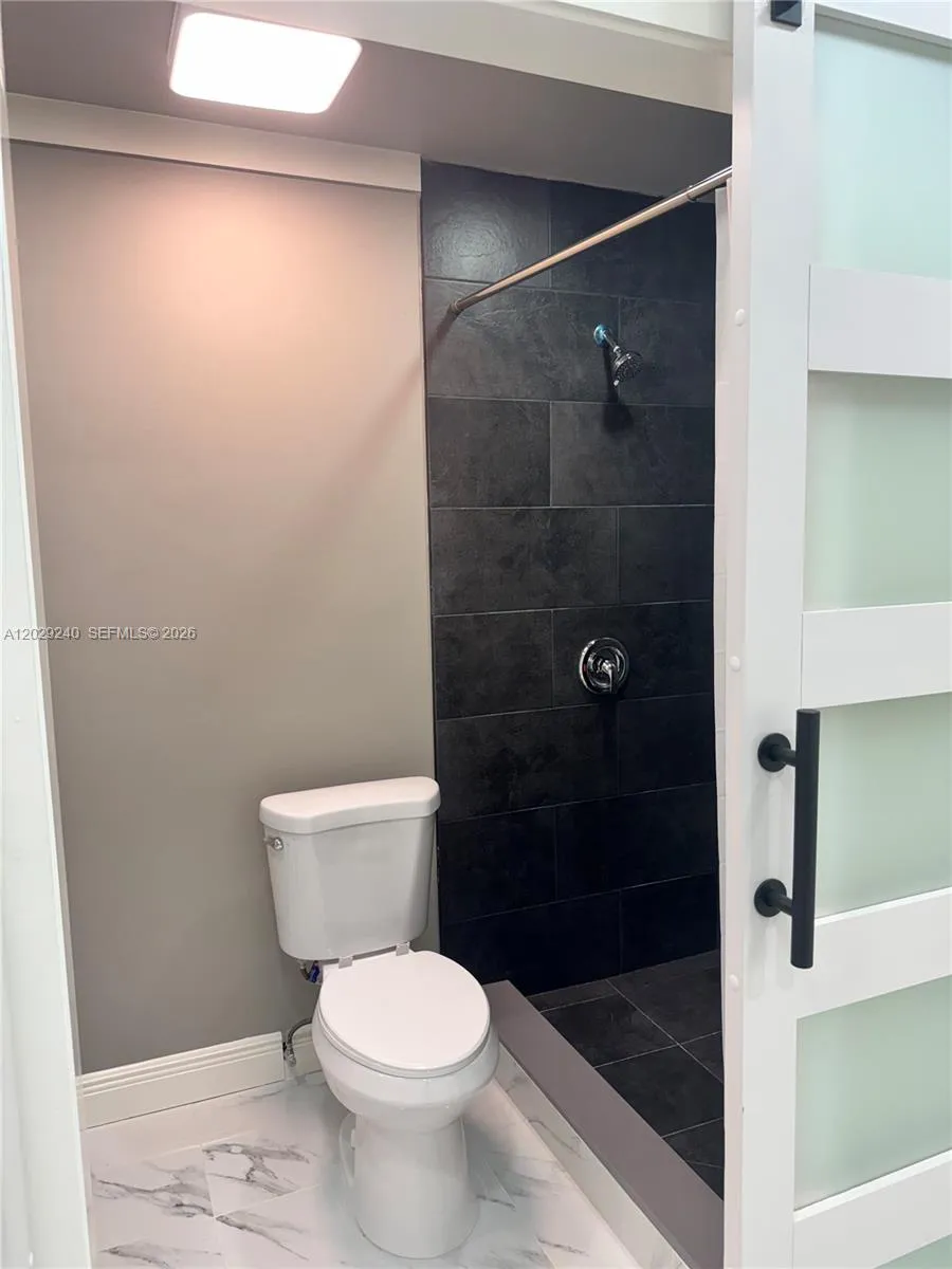 11150 SW 160th Ct # B, Miami FL 33196