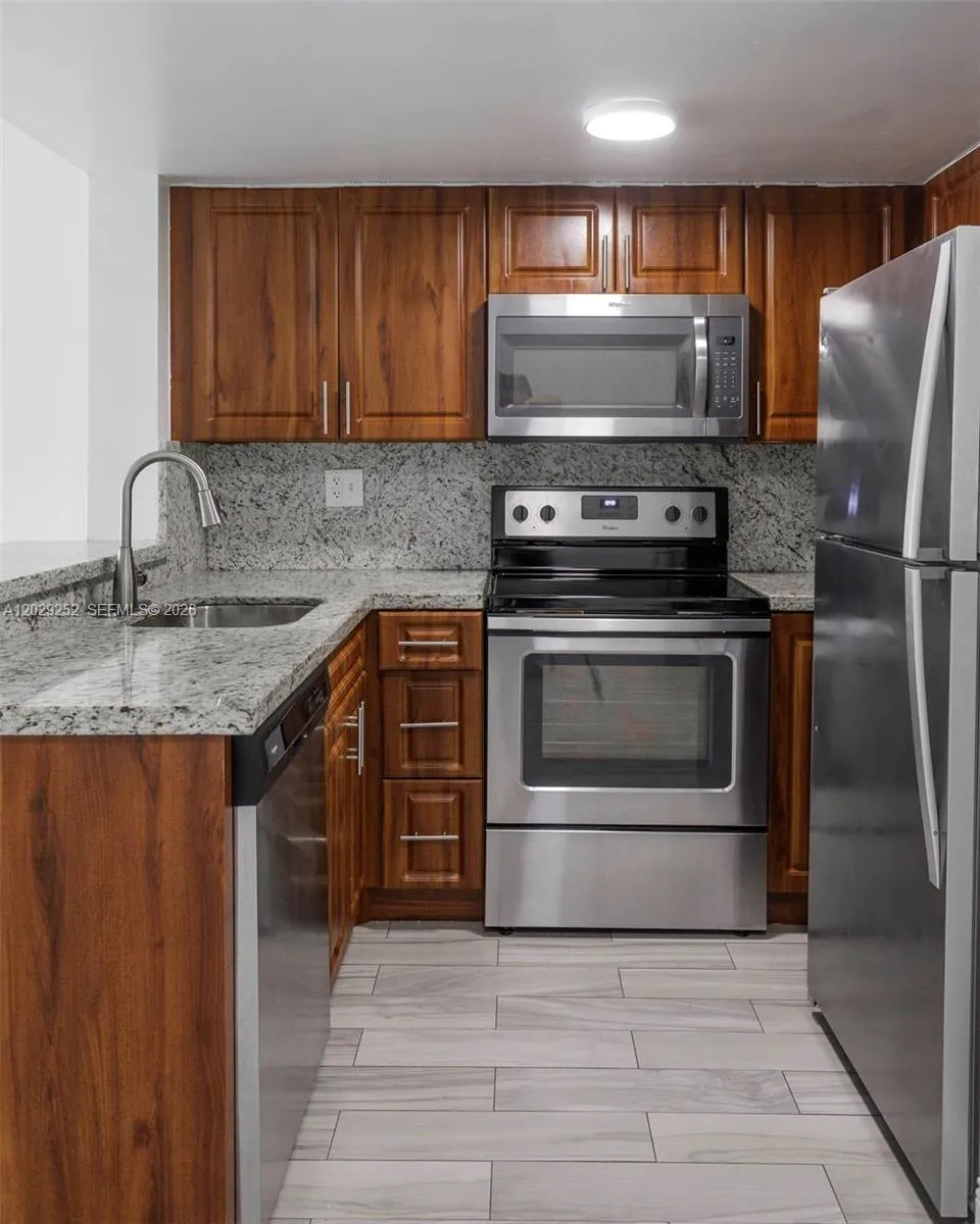8580 NW 6th Ln # 205, Miami FL 33126