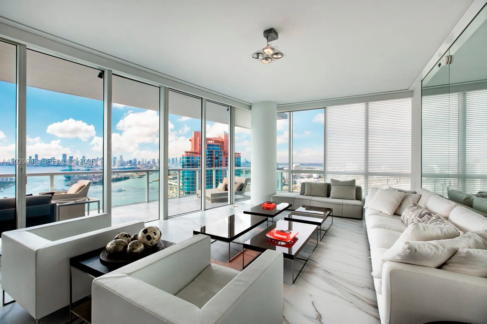 100 S Pointe Dr # 3701, Miami Beach FL 33139