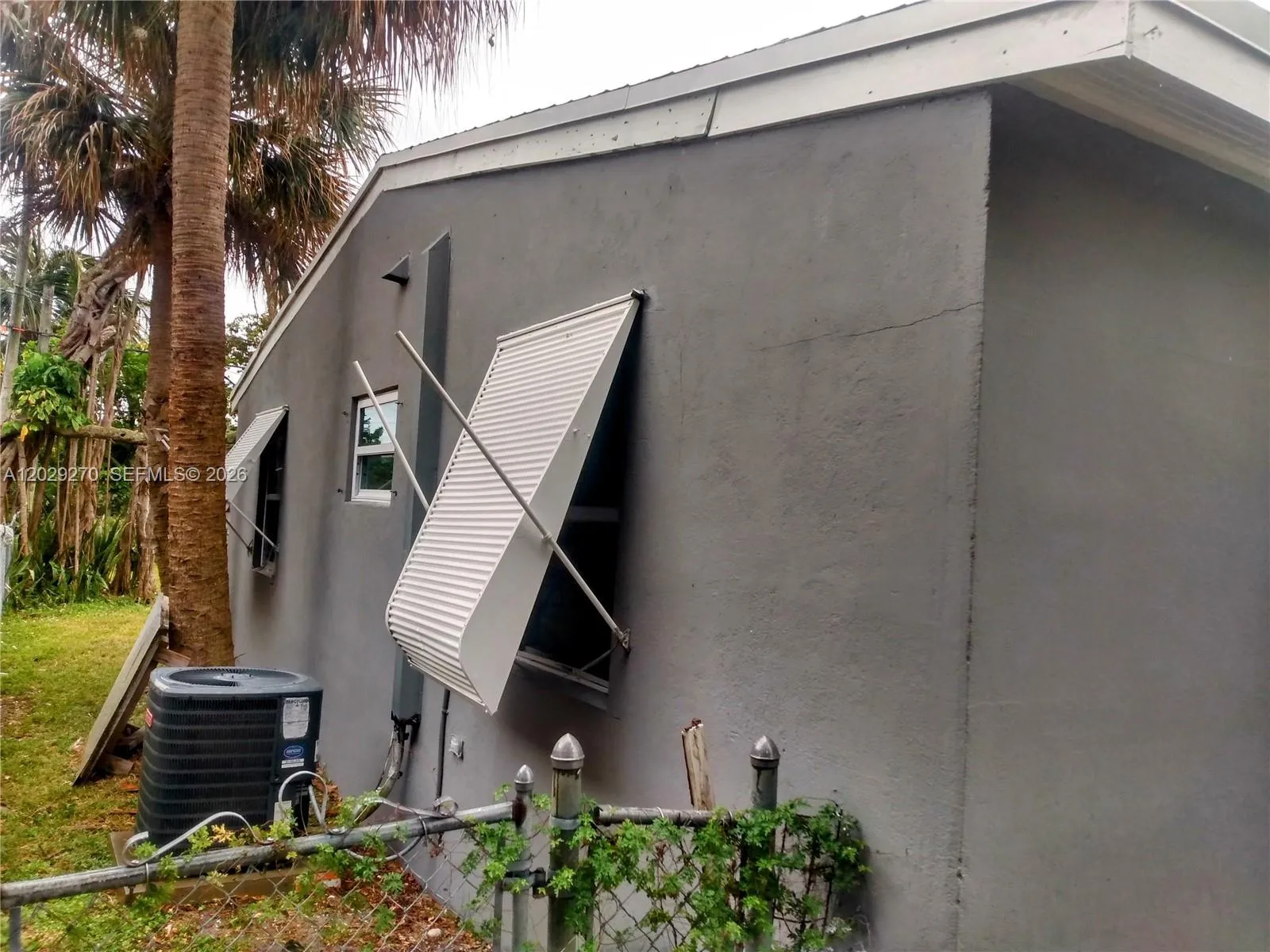 710 52nd St, West Palm Beach FL 33407