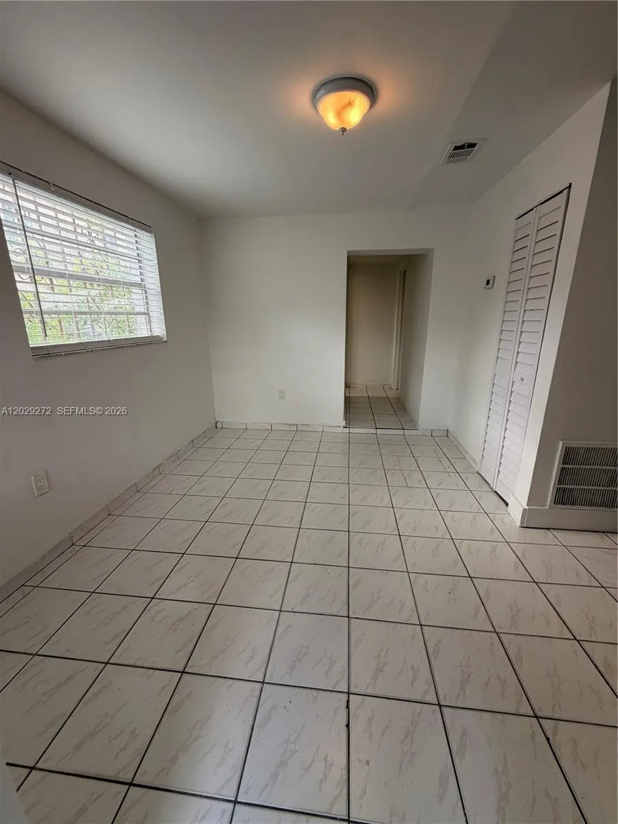 2420 NW 31st St # 3, Miami FL 33142