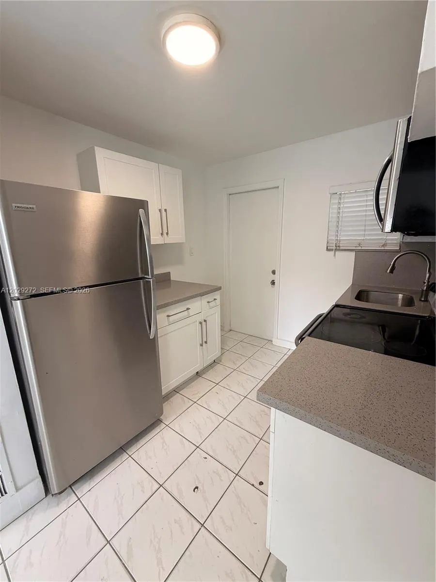 2420 NW 31st St # 3, Miami FL 33142