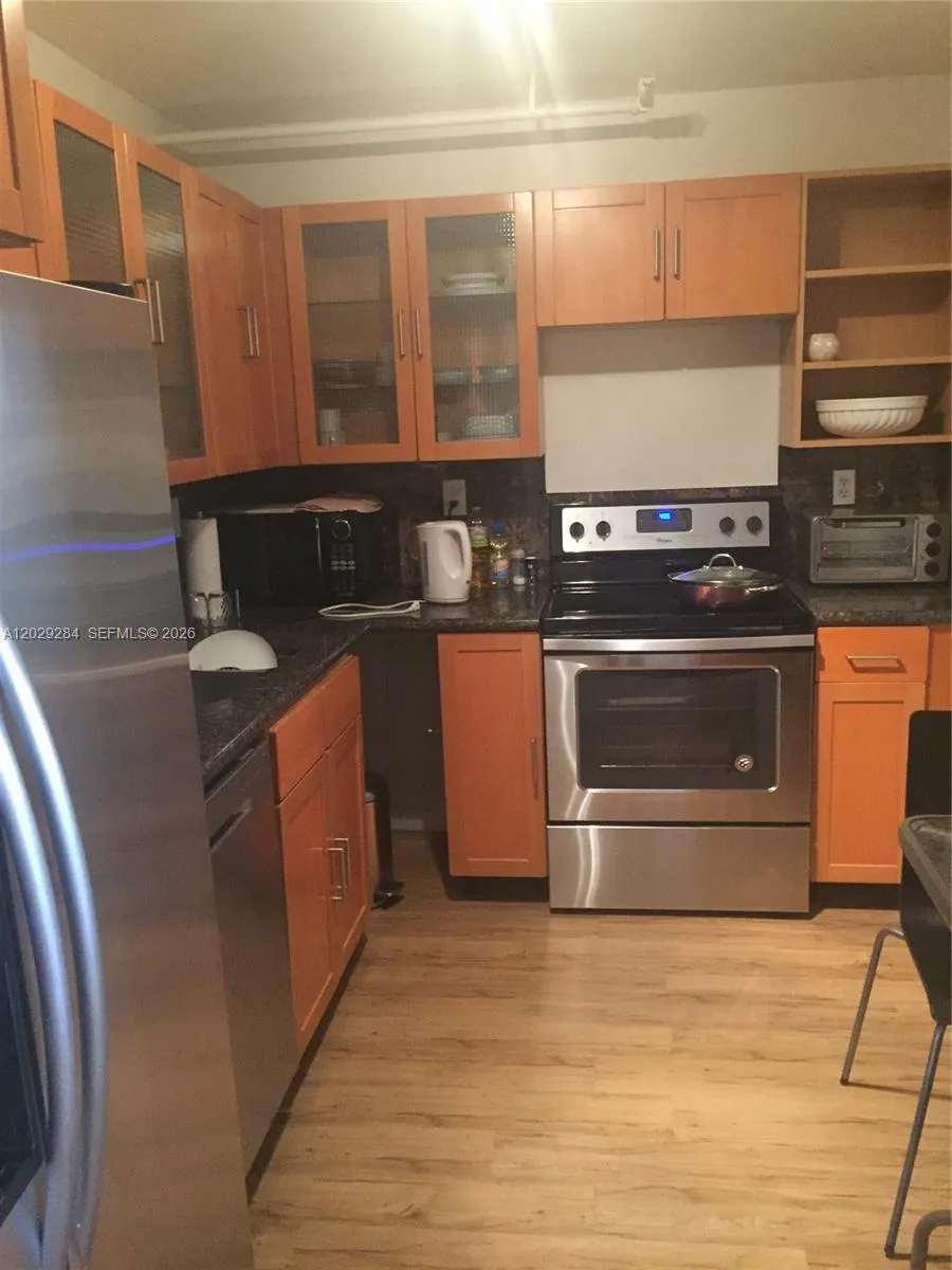 210 174th St # 515, Sunny Isles Beach FL 33160
