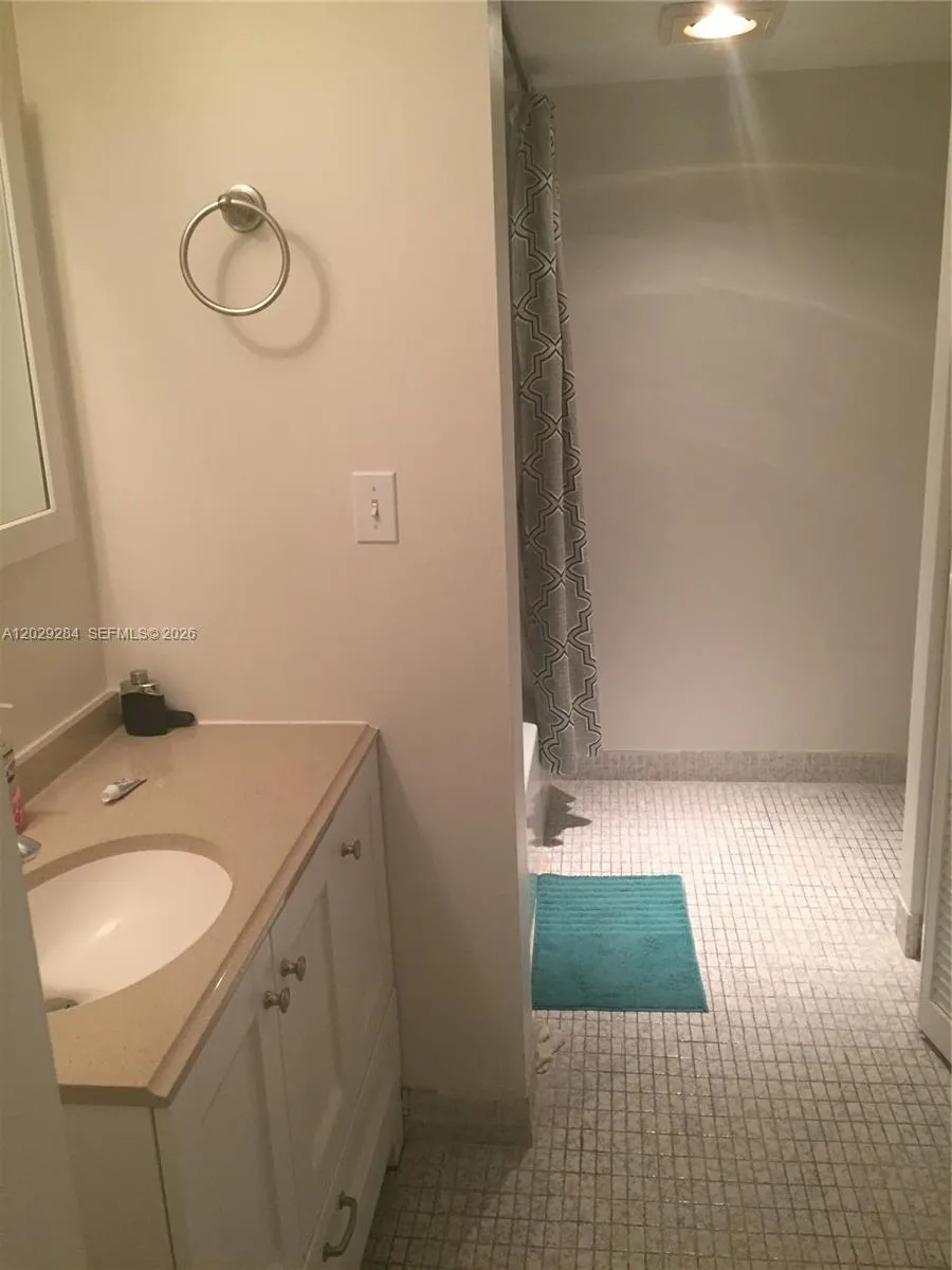 210 174th St # 515, Sunny Isles Beach FL 33160
