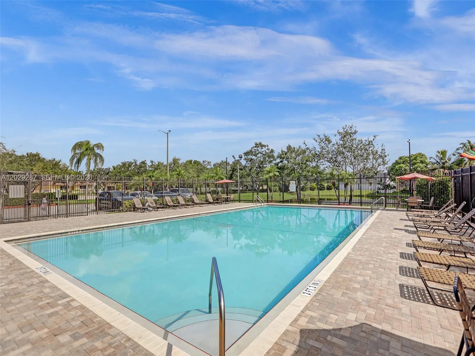 16541 NW 5th St, Pembroke Pines FL 33028