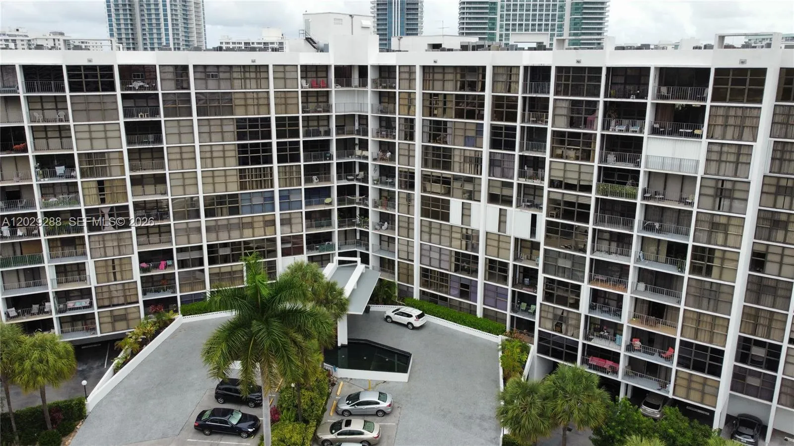 400 Leslie Dr # 416, Hallandale Beach FL 33009