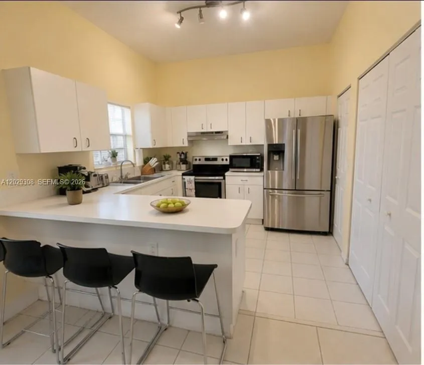 16143 Emerald Cove Rd, Weston FL 33331